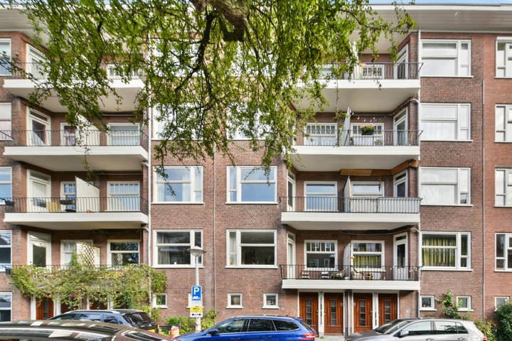 Photo 5 of Trouringhstraat 36-1