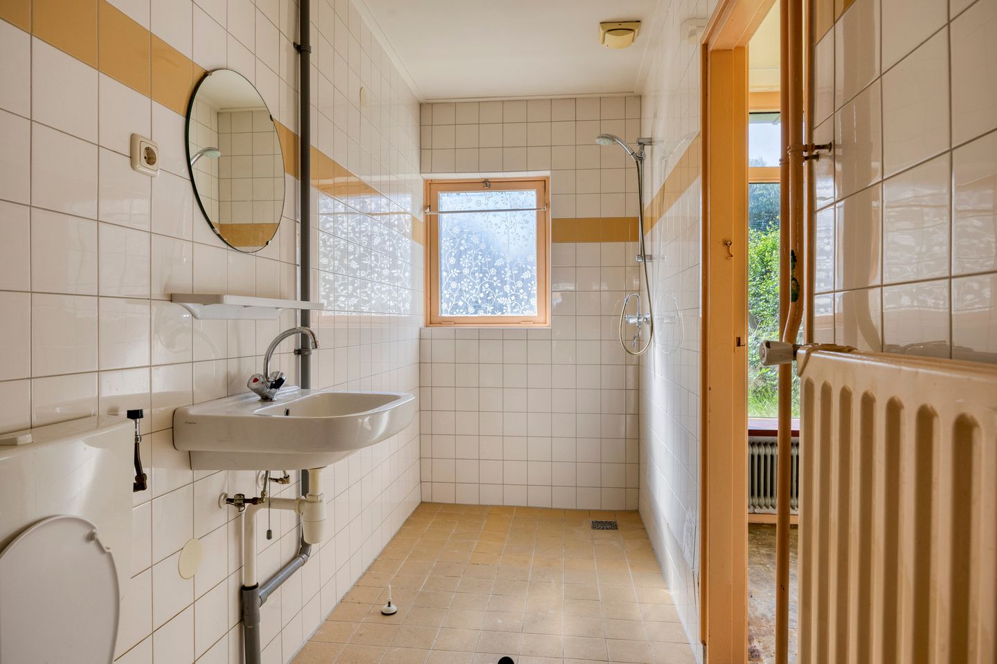 Photo 14 of Poelwijkstraat 14