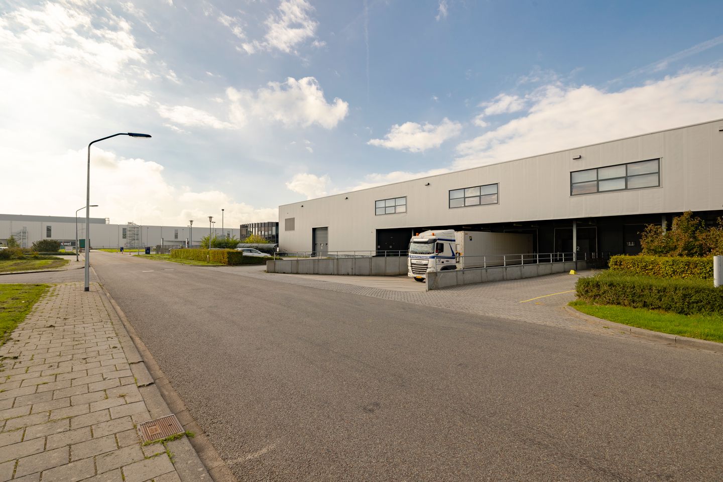 Bekijk foto 3 van Larserpoortweg 26