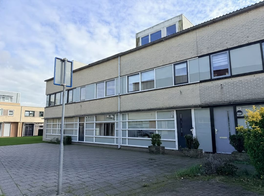 Photo 1 of Geelhartje 6