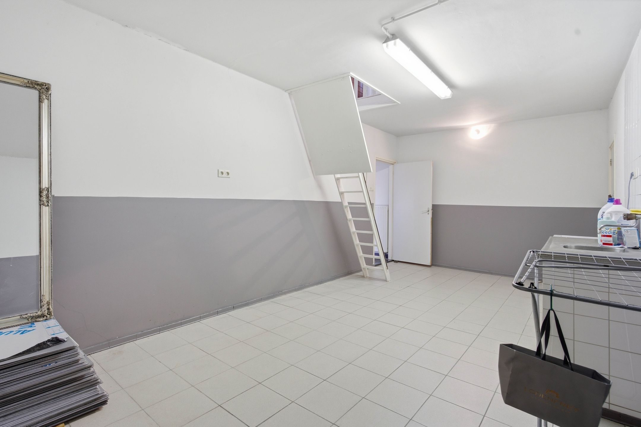 Photo 21 of Sint Cornelisstraat 13-A