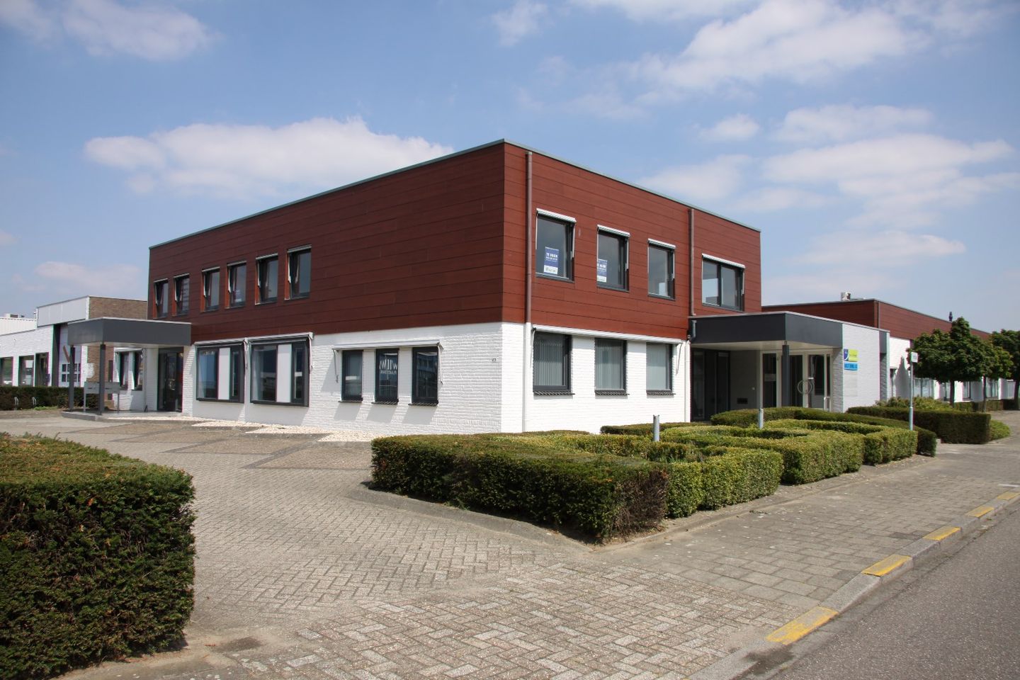 View photo 2 of Nusterweg 63