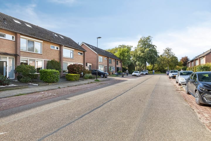 Tussenwoning te koop: Poolsterstraat 22, Asten