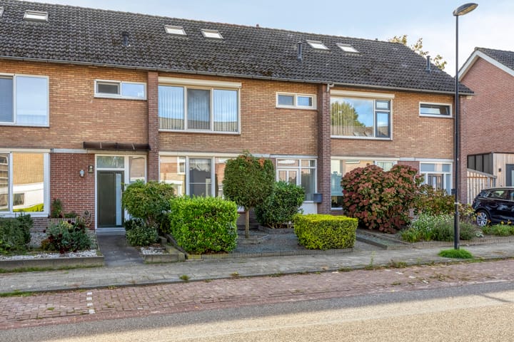 Tussenwoning te koop: Poolsterstraat 22, Asten