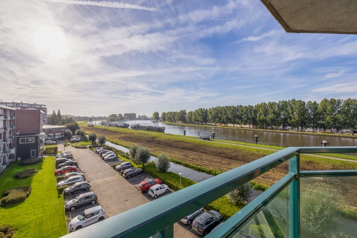 Appartement te koop: Bernhardhof 642, Gouda