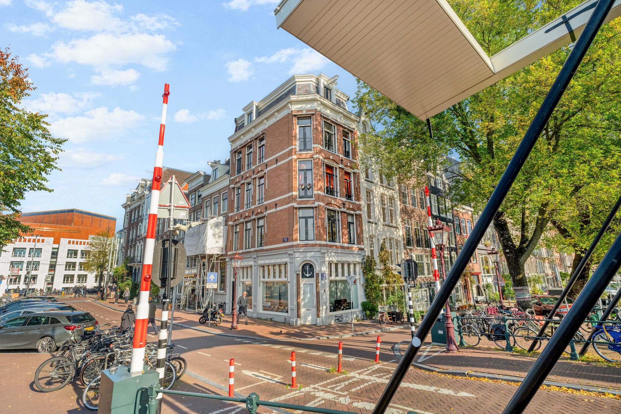 Photo 45 of Amstel 49-A
