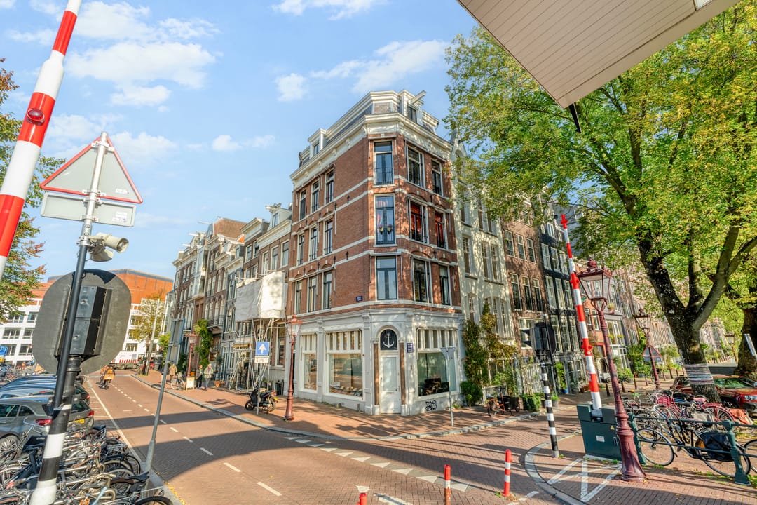 Photo 1 of Amstel 49-A