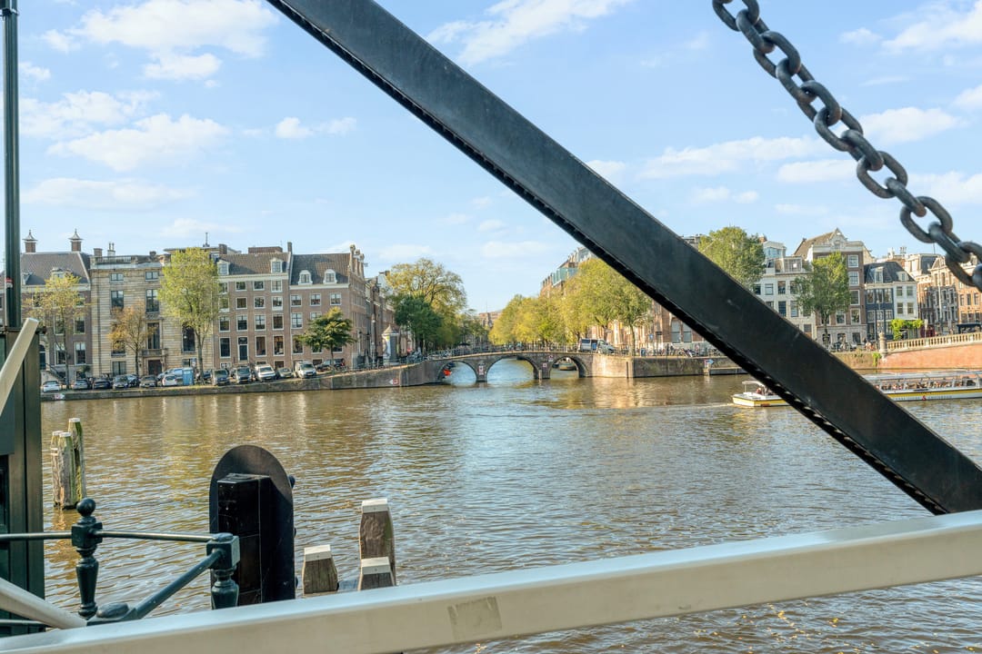 Photo 37 of Amstel 49-A