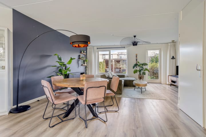 Tussenwoning te koop: Seramstraat 15, Zwolle