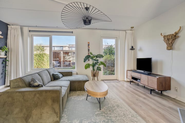 Tussenwoning te koop: Seramstraat 15, Zwolle
