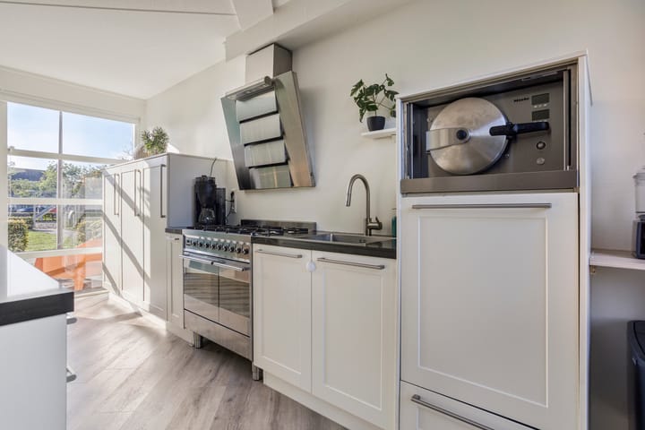Tussenwoning te koop: Seramstraat 15, Zwolle