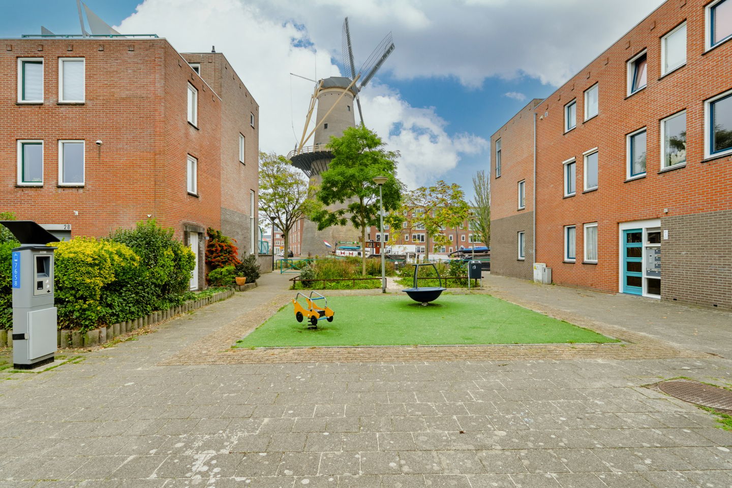 Photo 49 of Dirk Gerhardtstraat 36