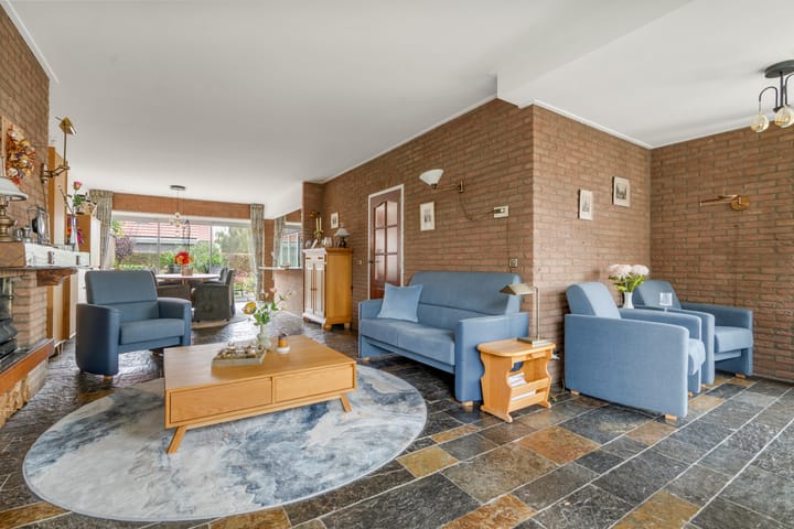 Hoekwoning te koop: Plasweg 27A, Waddinxveen
