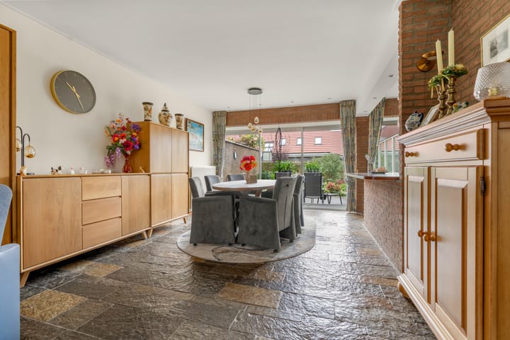 Hoekwoning te koop: Plasweg 27A, Waddinxveen