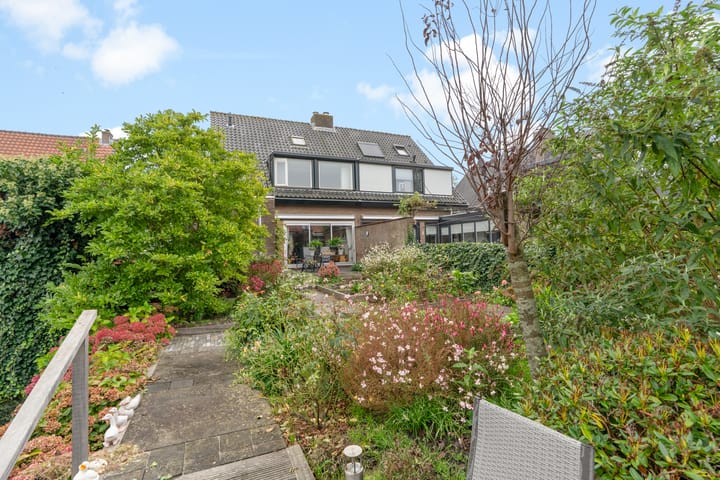 Hoekwoning te koop: Plasweg 27A, Waddinxveen