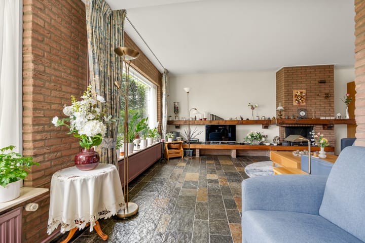 Hoekwoning te koop: Plasweg 27A, Waddinxveen