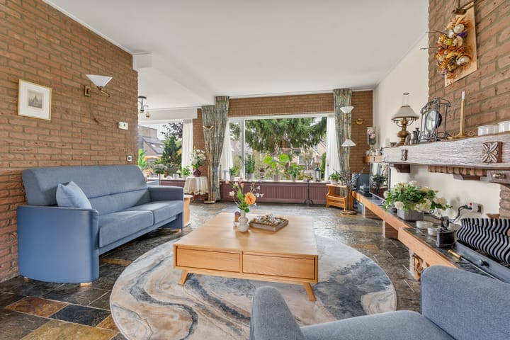 Hoekwoning te koop: Plasweg 27A, Waddinxveen