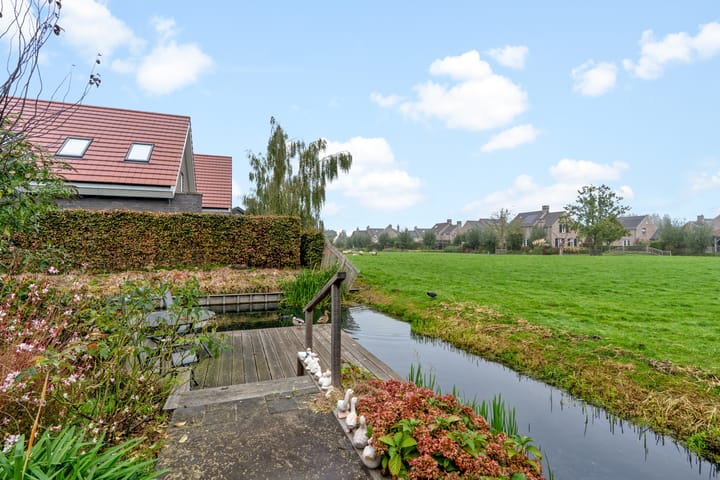 Hoekwoning te koop: Plasweg 27A, Waddinxveen