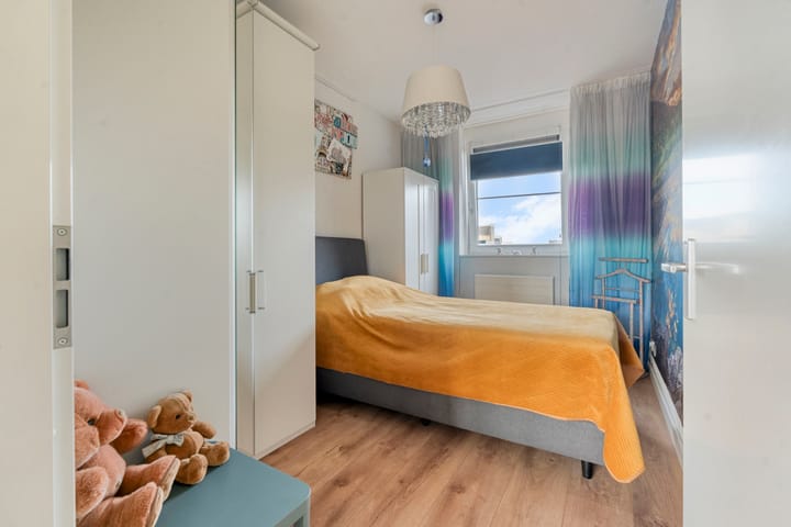 Appartement te koop: Beneluxlaan 758, Almere