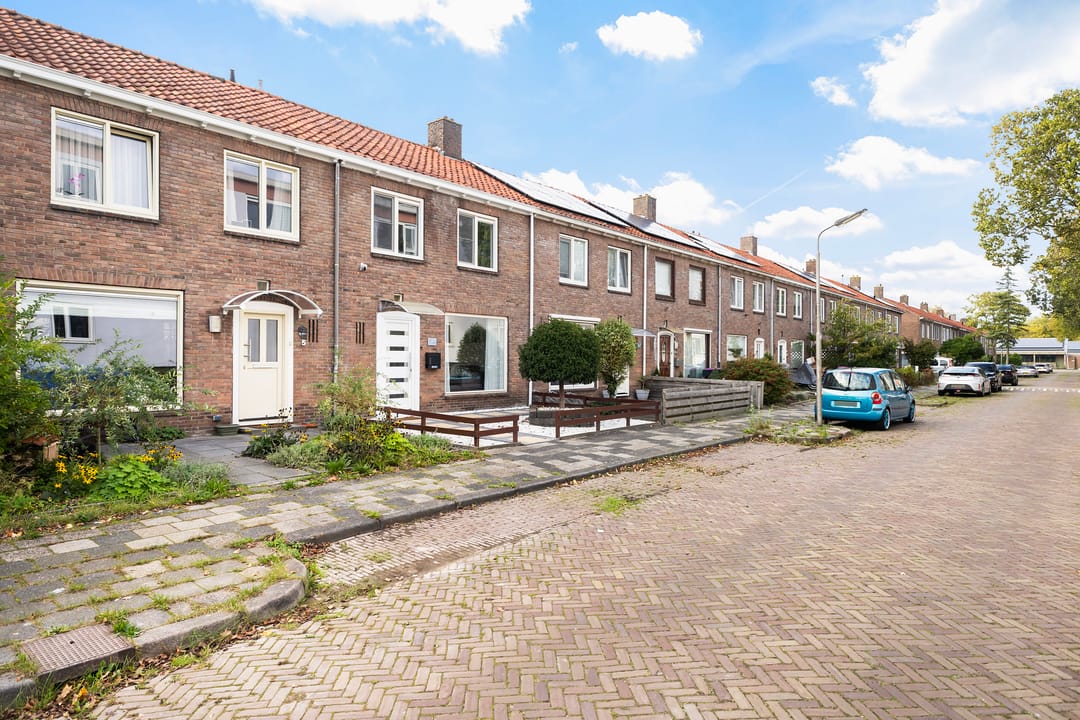 Photo 38 of Cederstraat 7