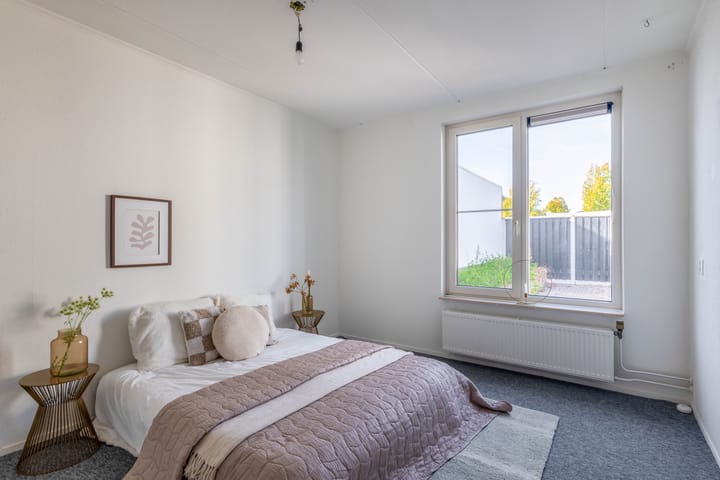 Tussenwoning te koop: Rendierlaan 10, Helmond