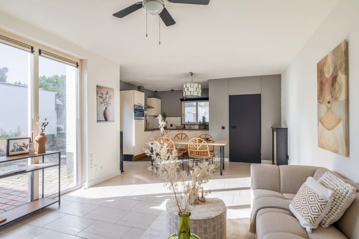 Tussenwoning te koop: Rendierlaan 10, Helmond