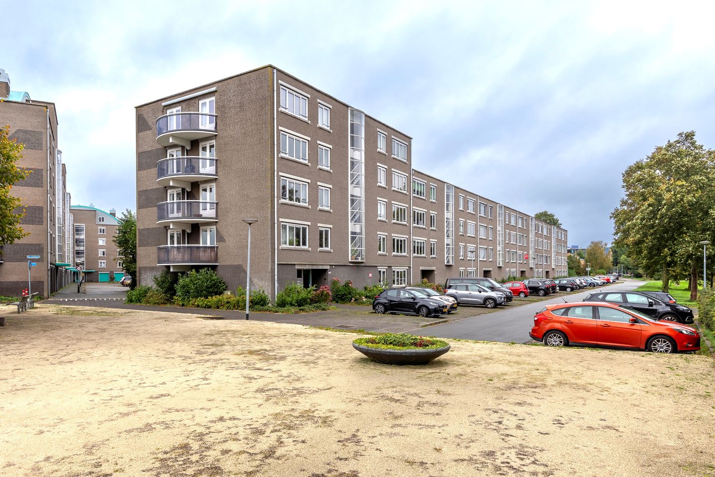 Photo 55 of M.K. Gandhiplein 106
