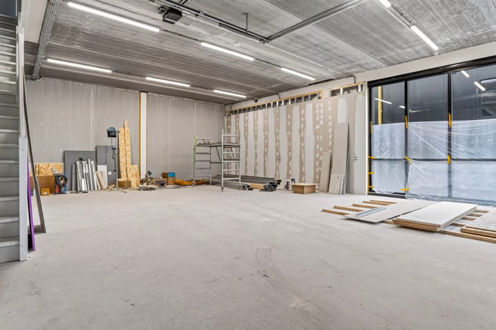 Vlamoven 33-P, Arnhem