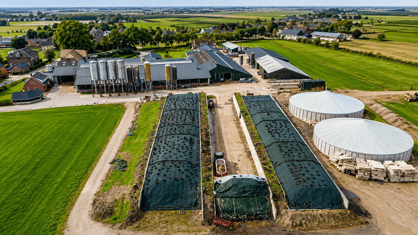 Bekijk foto 3 van Provincialeweg 67