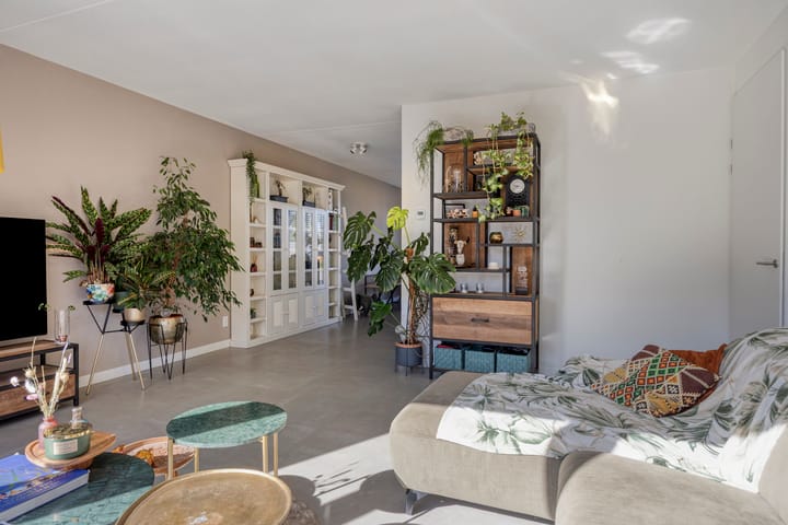 Tussenwoning te koop: Aan het Stichelen 12, Roermond