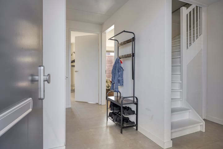 Tussenwoning te koop: Aan het Stichelen 12, Roermond