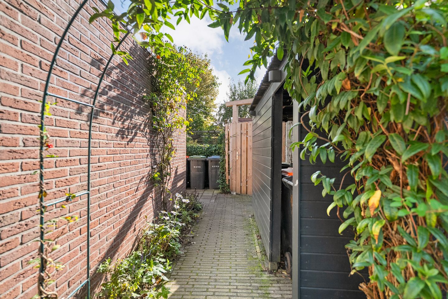 Photo 49 of Roeterskamp 16