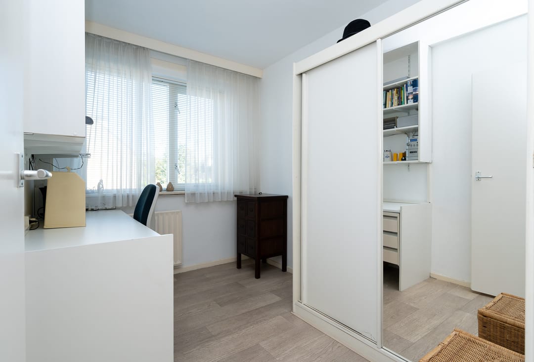 Photo 28 of H Roland Holststraat 25