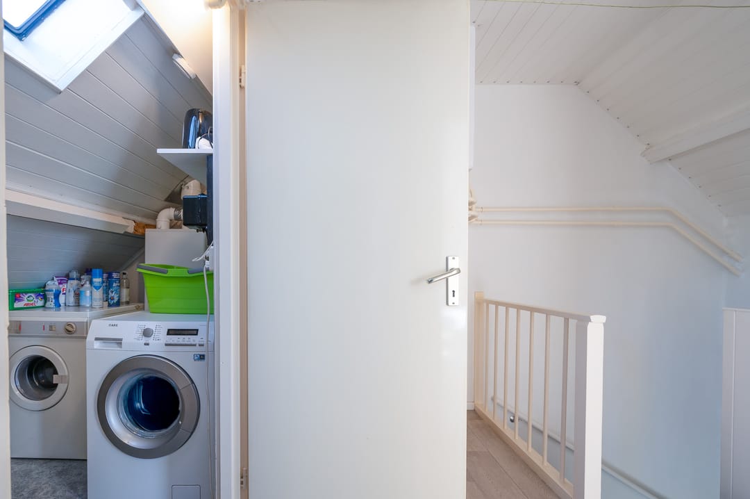 Photo 32 of H Roland Holststraat 25