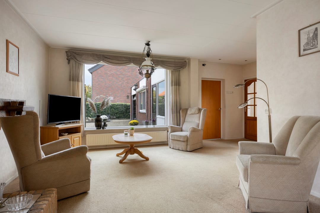 Photo 7 of Beatrixstraat 17
