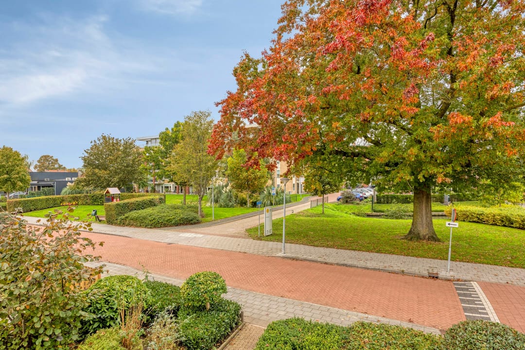 Photo 32 of Beatrixstraat 17
