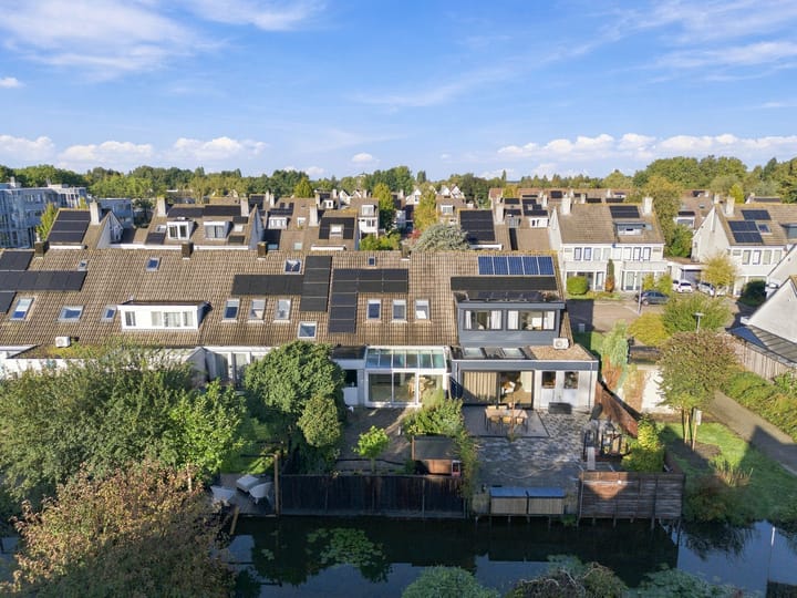 Tussenwoning te koop: Elbe 17, Uithoorn