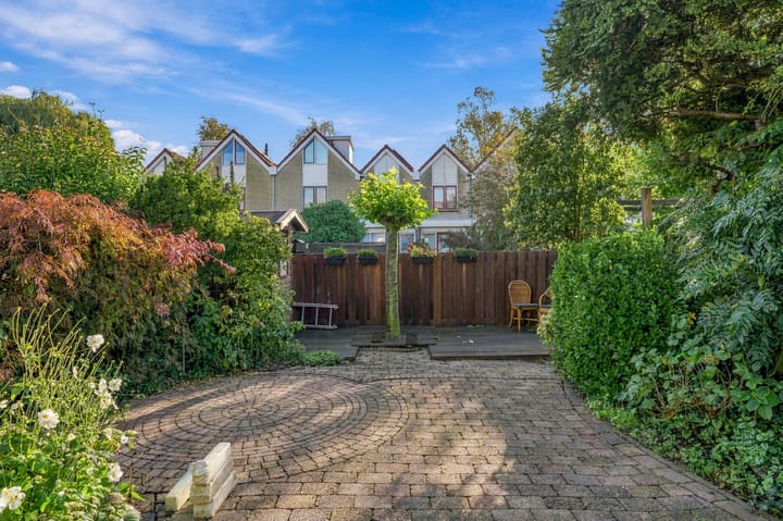 Tussenwoning te koop: Elbe 17, Uithoorn