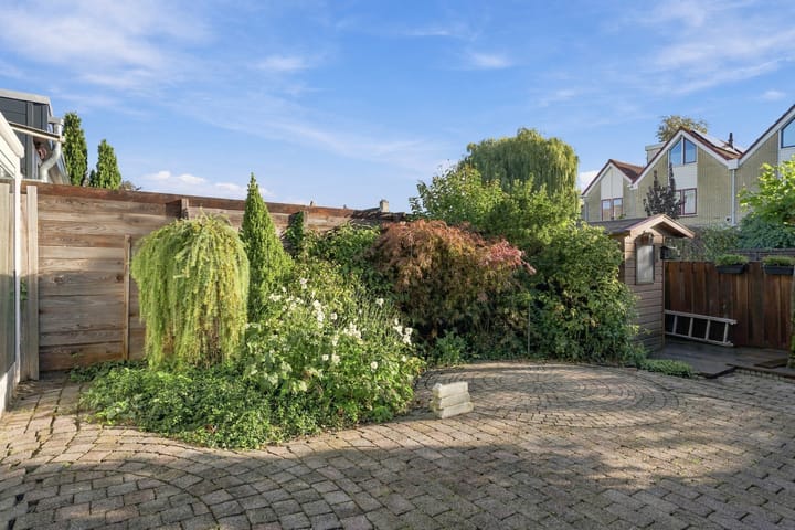 Tussenwoning te koop: Elbe 17, Uithoorn