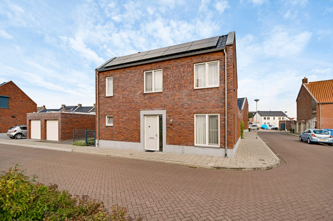 Foto 1 van Beatrixstraat 2