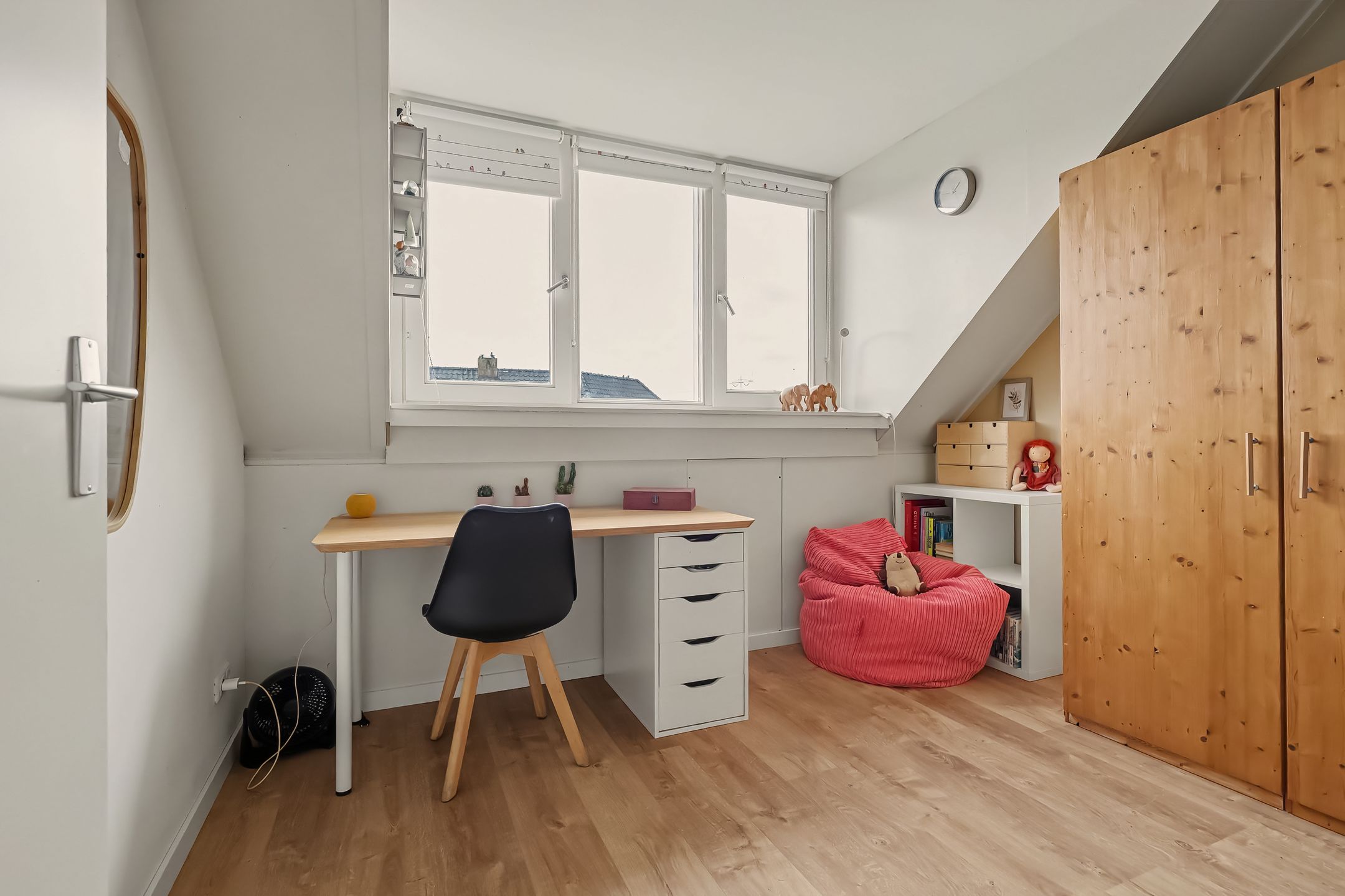 Photo 24 of Etudestraat 7
