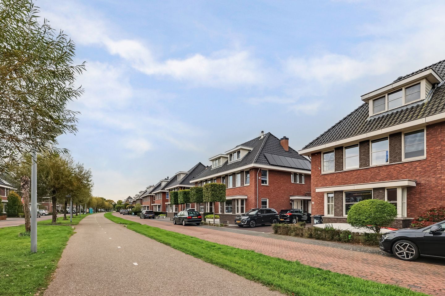 Photo 40 of Etudestraat 7