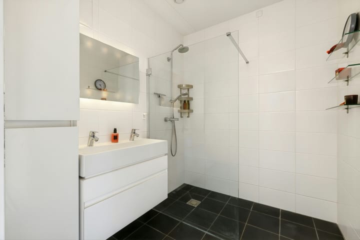 Tussenwoning te koop: Slagenland 13, Assendelft