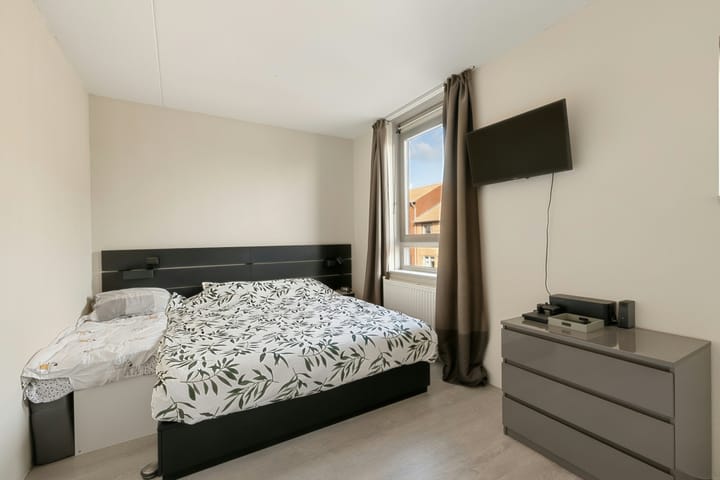 Tussenwoning te koop: Slagenland 13, Assendelft