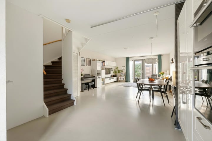 Tussenwoning te koop: Slagenland 13, Assendelft