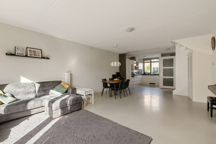 Tussenwoning te koop: Slagenland 13, Assendelft