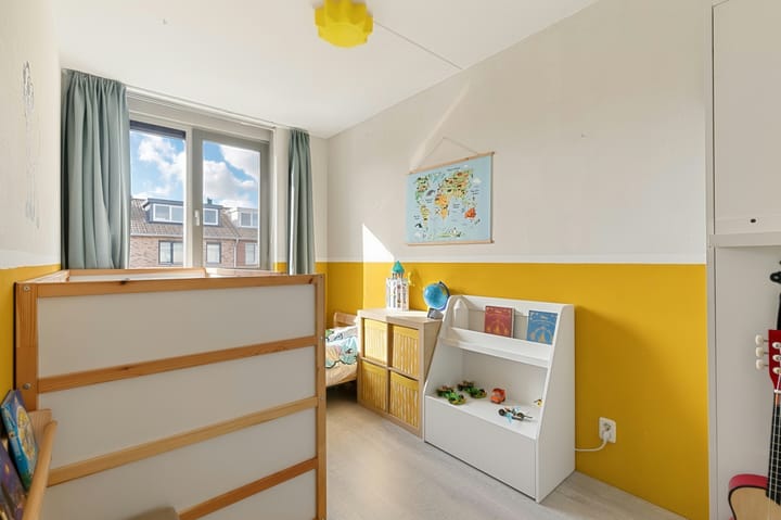 Tussenwoning te koop: Slagenland 13, Assendelft