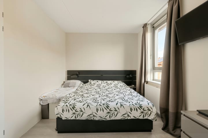Tussenwoning te koop: Slagenland 13, Assendelft