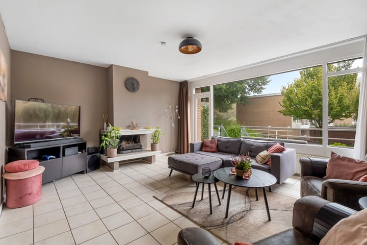 Tussenwoning te koop: Stadhoudersring 29, Zoetermeer