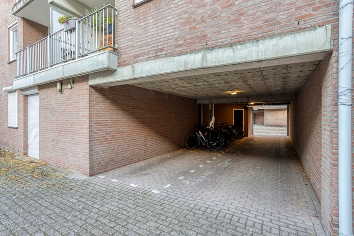Appartement te koop: Mariagardestraat 74, Roermond